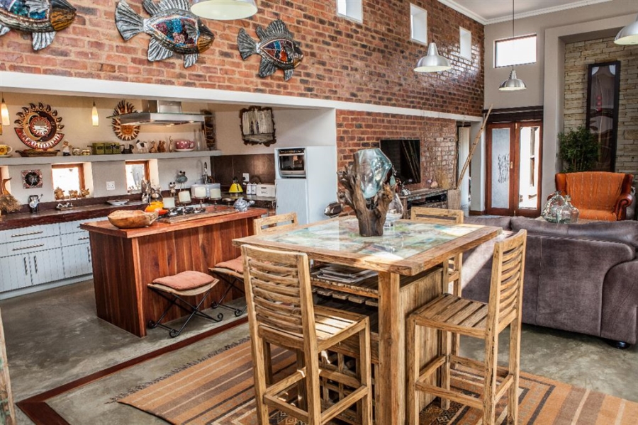 3 Bedroom Property for Sale in The Coves North West